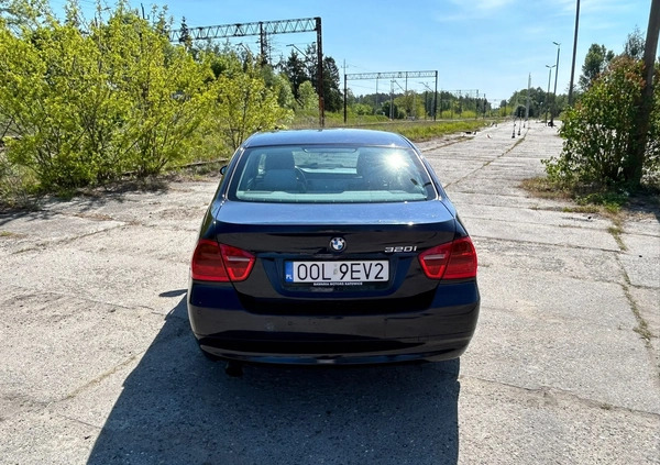 BMW Seria 3 cena 17500 przebieg: 291300, rok produkcji 2005 z Świętochłowice małe 56